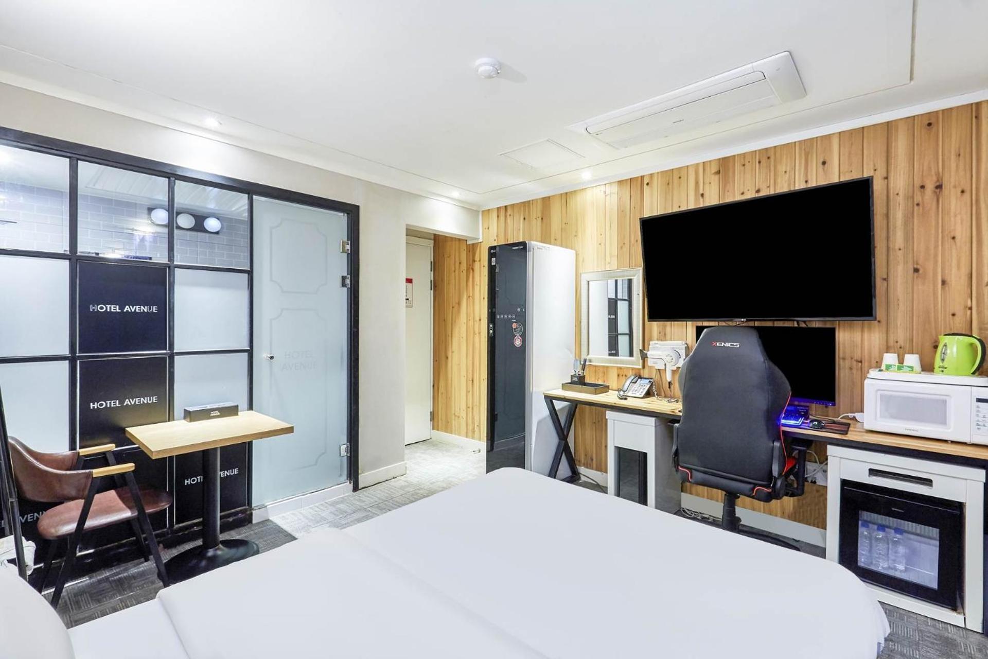 Yongin Avenue Hotel Buitenkant foto